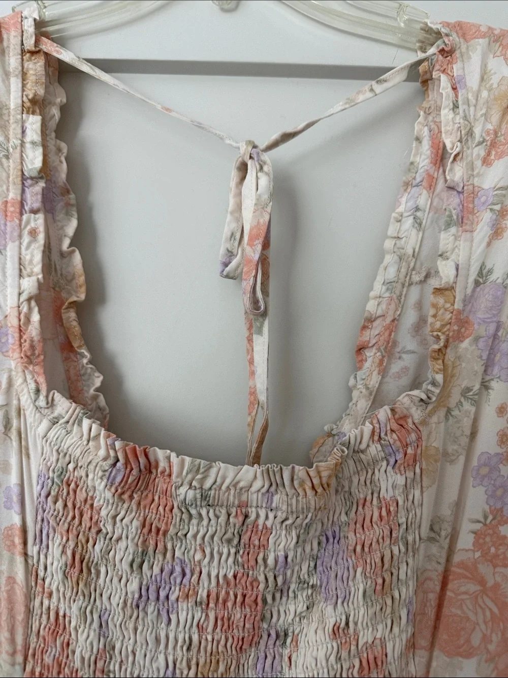 Torrid. 2X.   Cream Floral Tie-Back Scoop Tank with Pastel Orange & Lavender